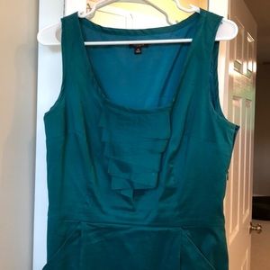 Ann Taylor Dress with pockets!!